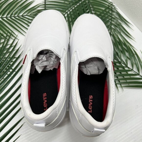 Levi's Naya Perf Women's Low Top Rounded Toe Slip-On Comfort Shoes Size 10M NWB - Picture 7 of 10